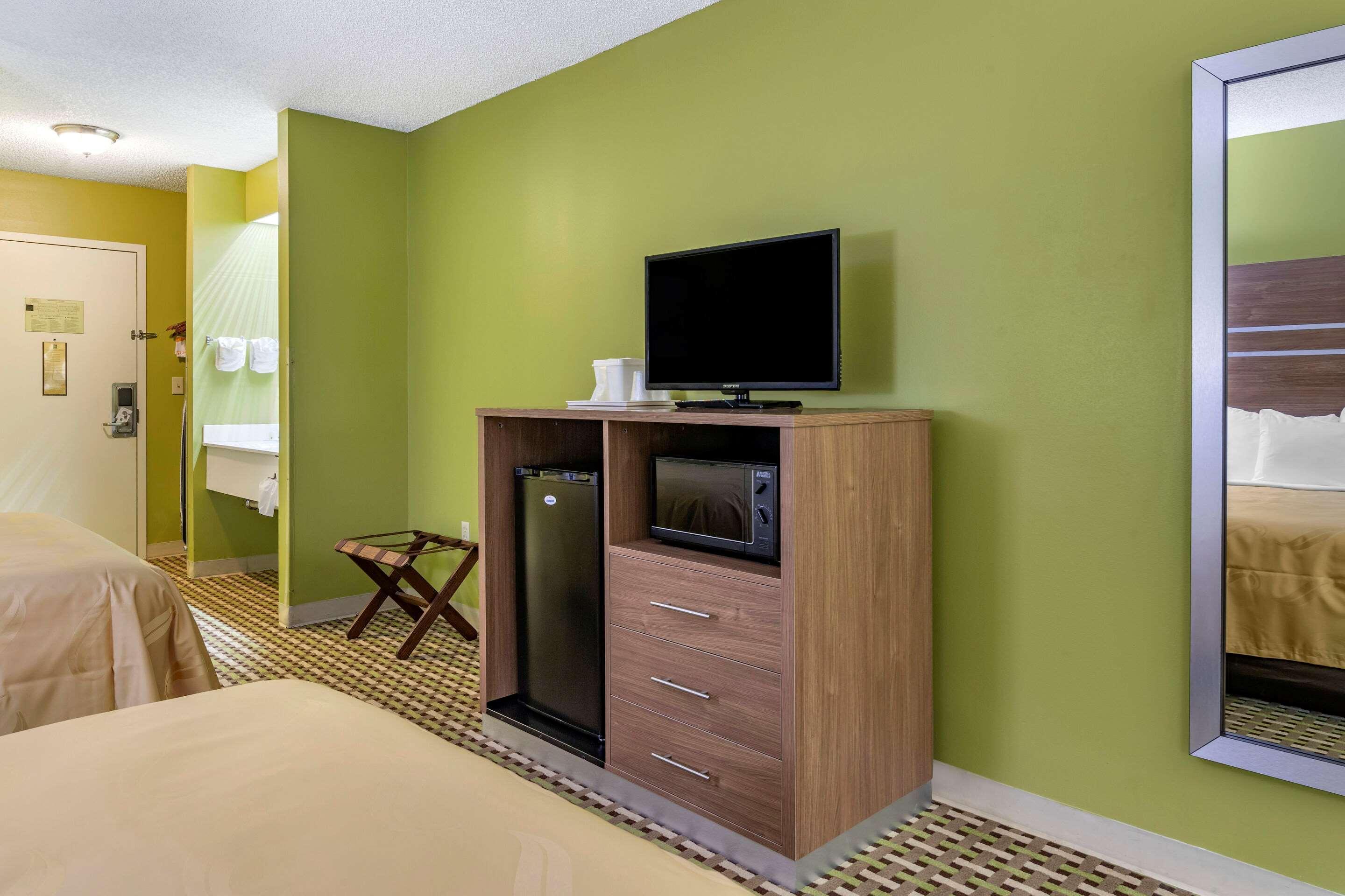 Quality Inn Brunswick Exterior photo