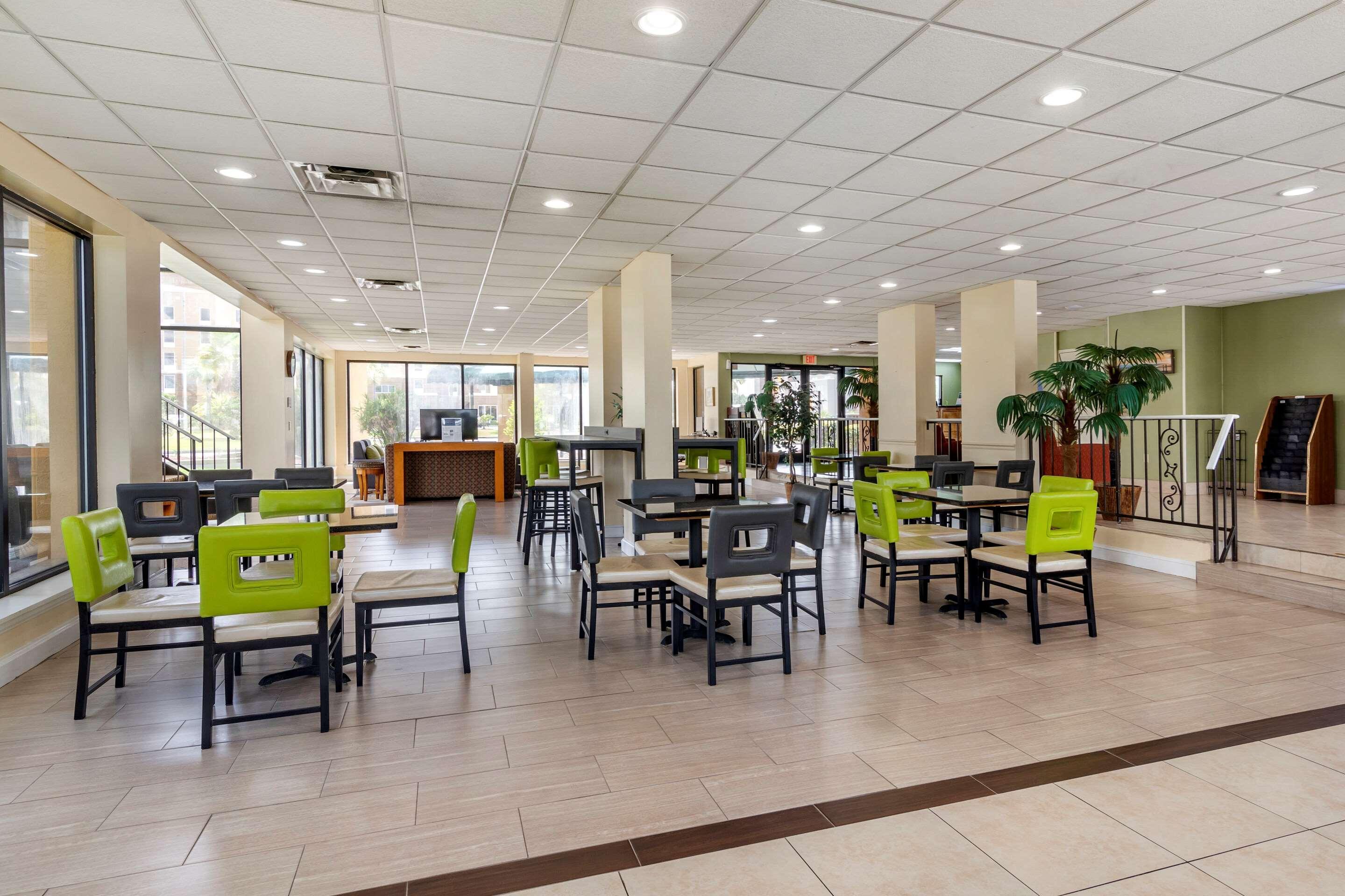 Quality Inn Brunswick Exterior photo